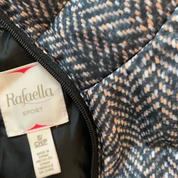 Sporty Vest - Small - Picture 2 of 2